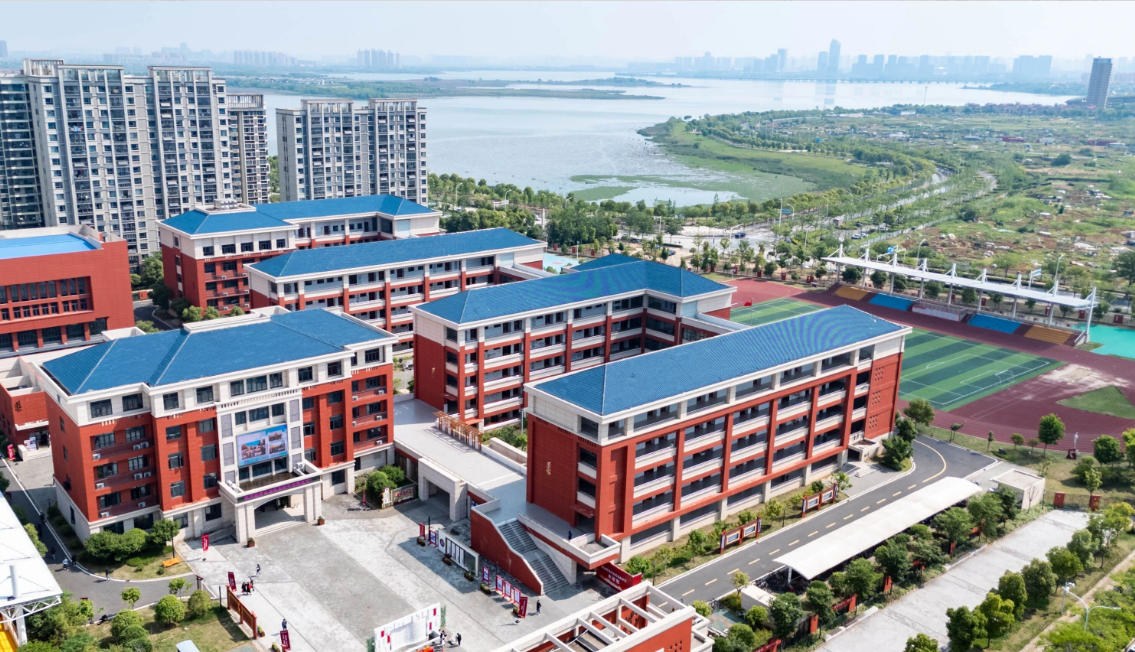 满“新”欢喜迎开学！武汉经开区“上新”两所高中