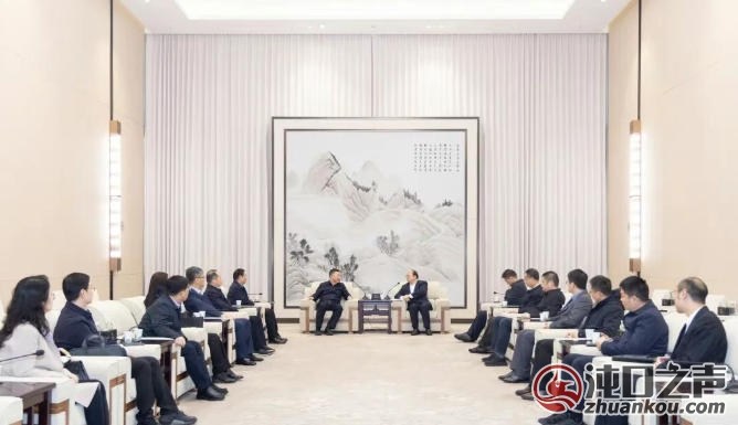 武汉经开区|刘子清与振华重工党委书记、董事长由瑞凯座谈